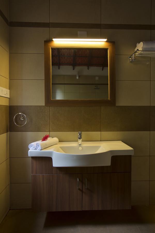 After The Rains - Rainforest Lodge Meppadi Bagian luar foto